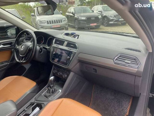 Сірий Фольксваген Тігуан, об'ємом двигуна 2 л та пробігом 131 тис. км за 19500 $, фото 7 на Automoto.ua