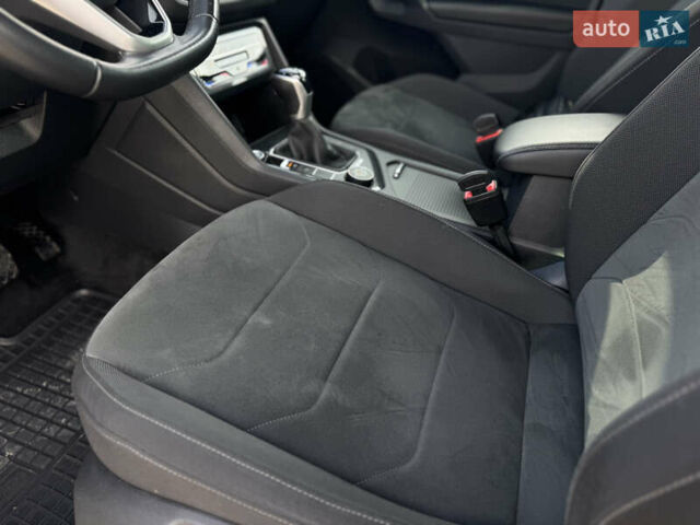 Серый Фольксваген Тигуан, объемом двигателя 1.97 л и пробегом 199 тыс. км за 31999 $, фото 30 на Automoto.ua