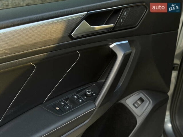 Серый Фольксваген Тигуан, объемом двигателя 1.98 л и пробегом 59 тыс. км за 26900 $, фото 17 на Automoto.ua