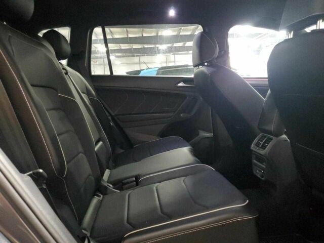 Сірий Фольксваген Тігуан, об'ємом двигуна 2 л та пробігом 18 тис. км за 8000 $, фото 10 на Automoto.ua