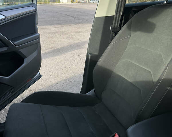 Серый Фольксваген Тигуан, объемом двигателя 1.97 л и пробегом 199 тыс. км за 32500 $, фото 47 на Automoto.ua