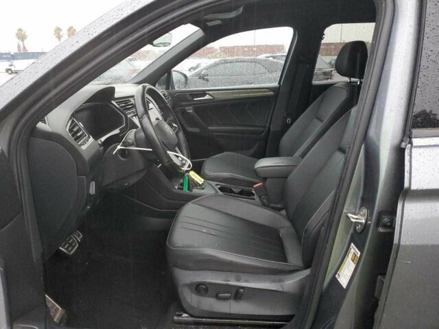 Серый Фольксваген Тигуан, объемом двигателя 2 л и пробегом 144 тыс. км за 8600 $, фото 6 на Automoto.ua