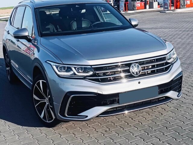 Сірий Фольксваген Тігуан, об'ємом двигуна 2 л та пробігом 11 тис. км за 20300 $, фото 1 на Automoto.ua