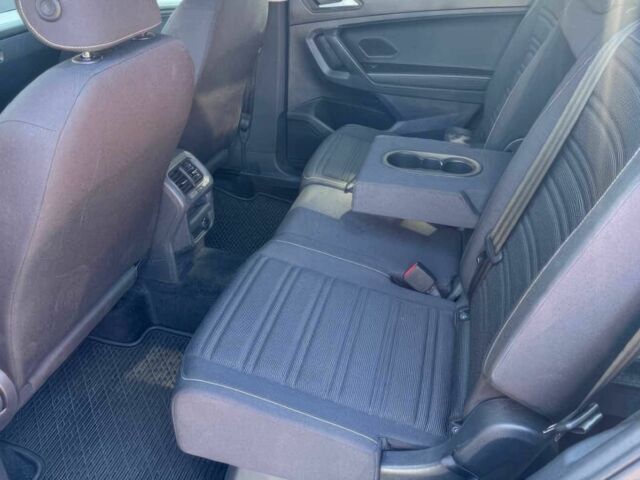 Сірий Фольксваген Тігуан, об'ємом двигуна 2 л та пробігом 19 тис. км за 16500 $, фото 8 на Automoto.ua