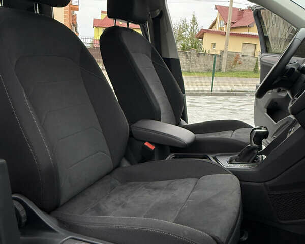 Серый Фольксваген Тигуан, объемом двигателя 1.97 л и пробегом 158 тыс. км за 28999 $, фото 48 на Automoto.ua