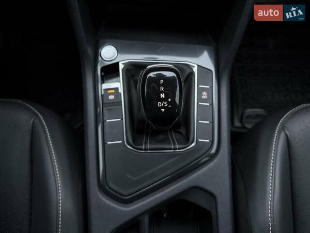 Серый Фольксваген Тигуан, объемом двигателя 1.98 л и пробегом 69 тыс. км за 23450 $, фото 31 на Automoto.ua