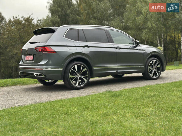 Сірий Фольксваген Тігуан, об'ємом двигуна 2 л та пробігом 21 тис. км за 29999 $, фото 13 на Automoto.ua