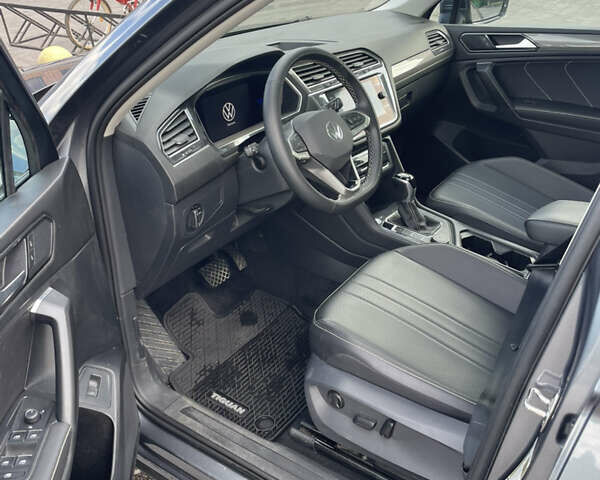 Серый Фольксваген Тигуан, объемом двигателя 1.98 л и пробегом 81 тыс. км за 24700 $, фото 19 на Automoto.ua