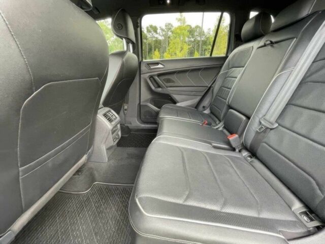 Серый Фольксваген Тигуан, объемом двигателя 2 л и пробегом 27 тыс. км за 17000 $, фото 11 на Automoto.ua