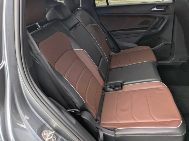 Сірий Фольксваген Тігуан, об'ємом двигуна 2 л та пробігом 26 тис. км за 21200 $, фото 14 на Automoto.ua