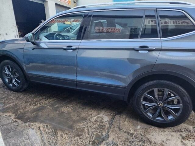 Серый Фольксваген Тигуан, объемом двигателя 0 л и пробегом 46 тыс. км за 13400 $, фото 1 на Automoto.ua