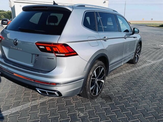 Сірий Фольксваген Тігуан, об'ємом двигуна 2 л та пробігом 11 тис. км за 20300 $, фото 3 на Automoto.ua