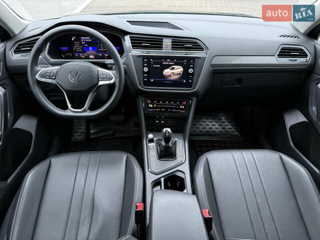 Серый Фольксваген Тигуан, объемом двигателя 1.98 л и пробегом 69 тыс. км за 23450 $, фото 22 на Automoto.ua