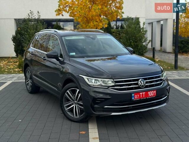 Серый Фольксваген Тигуан, объемом двигателя 1.97 л и пробегом 199 тыс. км за 31999 $, фото 22 на Automoto.ua