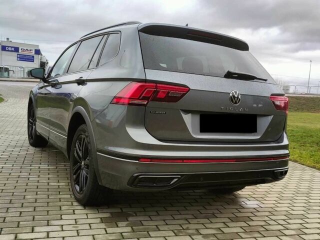 Сірий Фольксваген Тігуан, об'ємом двигуна 2 л та пробігом 30 тис. км за 25000 $, фото 5 на Automoto.ua