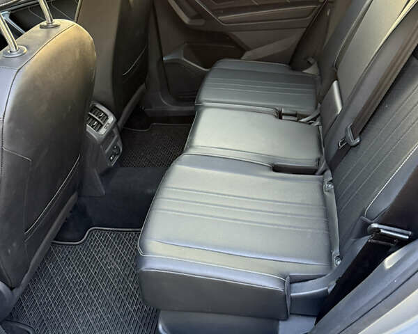 Серый Фольксваген Тигуан, объемом двигателя 1.98 л и пробегом 60 тыс. км за 28300 $, фото 14 на Automoto.ua