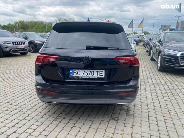 Сірий Фольксваген Тігуан, об'ємом двигуна 2 л та пробігом 131 тис. км за 19500 $, фото 5 на Automoto.ua