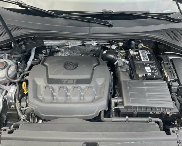 Серый Фольксваген Тигуан, объемом двигателя 1.98 л и пробегом 81 тыс. км за 24700 $, фото 38 на Automoto.ua