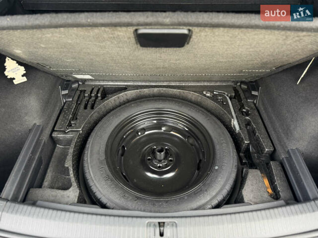 Серый Фольксваген Тигуан, объемом двигателя 1.97 л и пробегом 199 тыс. км за 31999 $, фото 77 на Automoto.ua