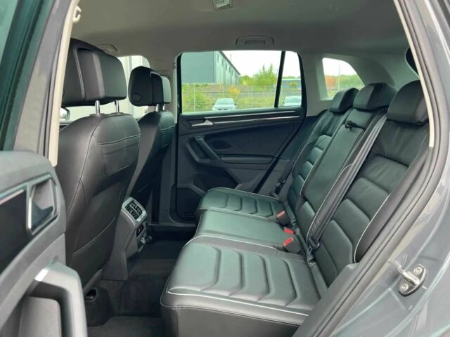 Серый Фольксваген Тигуан, объемом двигателя 2 л и пробегом 13 тыс. км за 17000 $, фото 10 на Automoto.ua