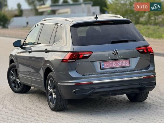 Сірий Фольксваген Тігуан, об'ємом двигуна 2 л та пробігом 88 тис. км за 21700 $, фото 5 на Automoto.ua