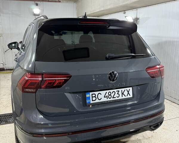 Серый Фольксваген Тигуан, объемом двигателя 1.98 л и пробегом 81 тыс. км за 38000 $, фото 2 на Automoto.ua