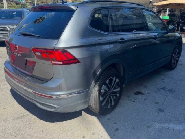 Сірий Фольксваген Тігуан, об'ємом двигуна 2 л та пробігом 19 тис. км за 16500 $, фото 3 на Automoto.ua