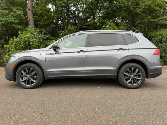 Сірий Фольксваген Тігуан, об'ємом двигуна 2 л та пробігом 19 тис. км за 9100 $, фото 3 на Automoto.ua