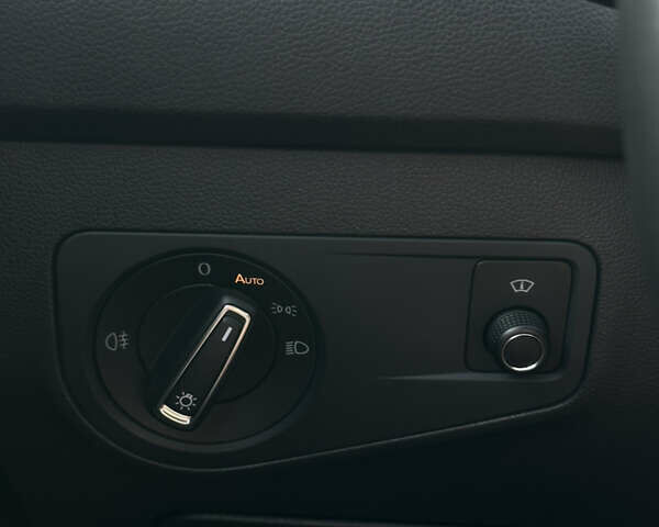 Серый Фольксваген Тигуан, объемом двигателя 1.97 л и пробегом 199 тыс. км за 32500 $, фото 38 на Automoto.ua