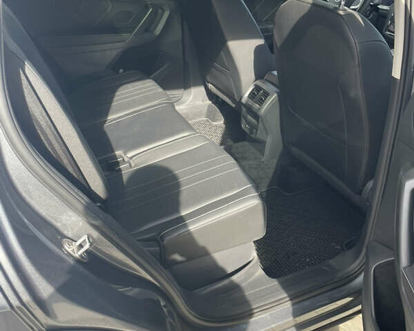 Серый Фольксваген Тигуан, объемом двигателя 1.98 л и пробегом 81 тыс. км за 24700 $, фото 26 на Automoto.ua