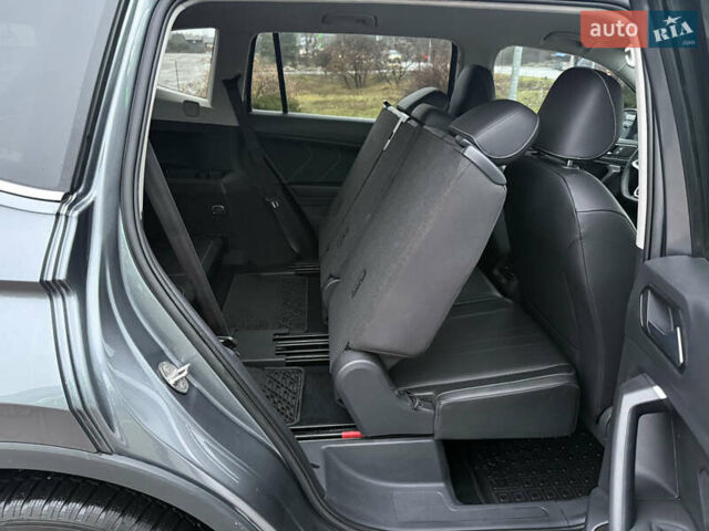 Серый Фольксваген Тигуан, объемом двигателя 1.98 л и пробегом 69 тыс. км за 23450 $, фото 48 на Automoto.ua