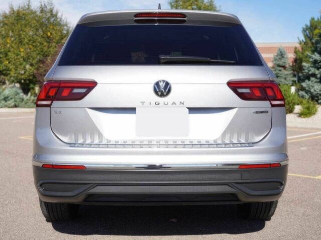 Сірий Фольксваген Тігуан, об'ємом двигуна 2 л та пробігом 26 тис. км за 18000 $, фото 5 на Automoto.ua