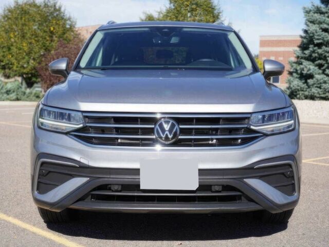 Сірий Фольксваген Тігуан, об'ємом двигуна 2 л та пробігом 26 тис. км за 18000 $, фото 1 на Automoto.ua