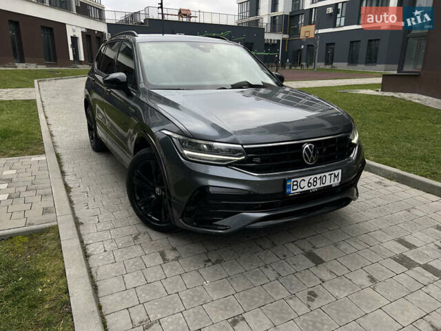 Серый Фольксваген Тигуан, объемом двигателя 1.98 л и пробегом 32 тыс. км за 29500 $, фото 4 на Automoto.ua