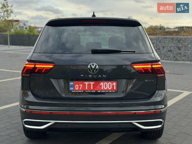 Серый Фольксваген Тигуан, объемом двигателя 1.97 л и пробегом 199 тыс. км за 32000 $, фото 78 на Automoto.ua