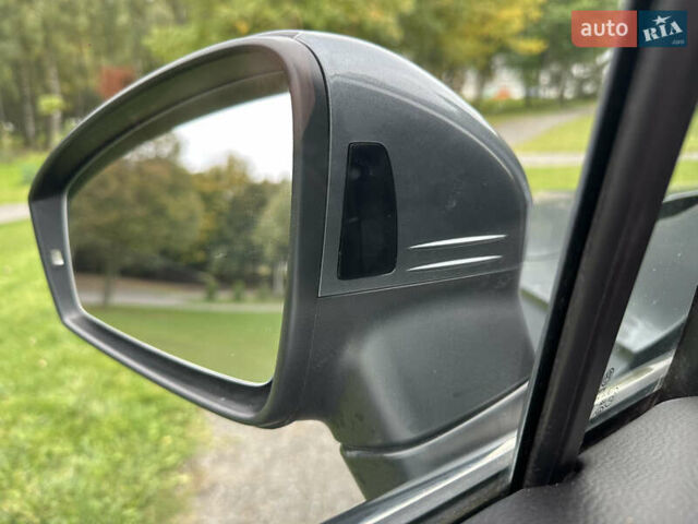 Сірий Фольксваген Тігуан, об'ємом двигуна 2 л та пробігом 21 тис. км за 29999 $, фото 36 на Automoto.ua