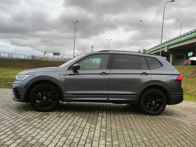 Сірий Фольксваген Тігуан, об'ємом двигуна 2 л та пробігом 30 тис. км за 25000 $, фото 4 на Automoto.ua