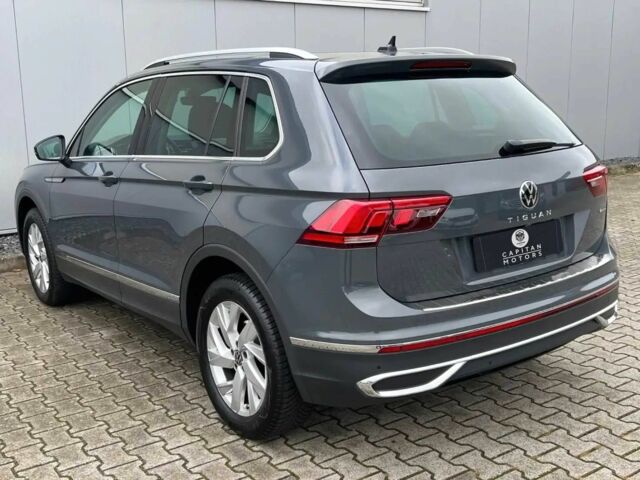 Серый Фольксваген Тигуан, объемом двигателя 2 л и пробегом 13 тыс. км за 17000 $, фото 3 на Automoto.ua