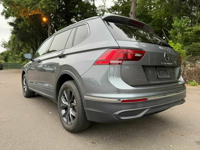 Сірий Фольксваген Тігуан, об'ємом двигуна 2 л та пробігом 27 тис. км за 11900 $, фото 5 на Automoto.ua