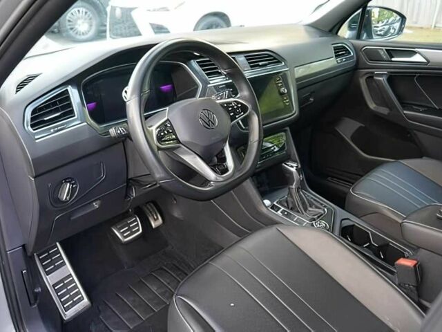 Серый Фольксваген Тигуан, объемом двигателя 2 л и пробегом 13 тыс. км за 8900 $, фото 7 на Automoto.ua