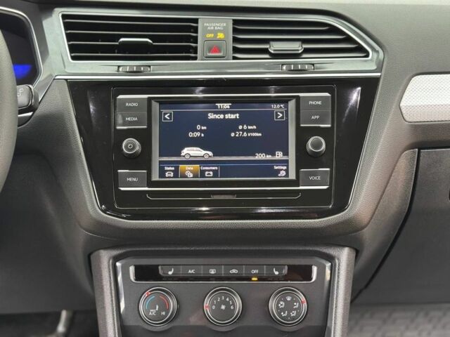 Серый Фольксваген Тигуан, объемом двигателя 2 л и пробегом 95 тыс. км за 22999 $, фото 12 на Automoto.ua