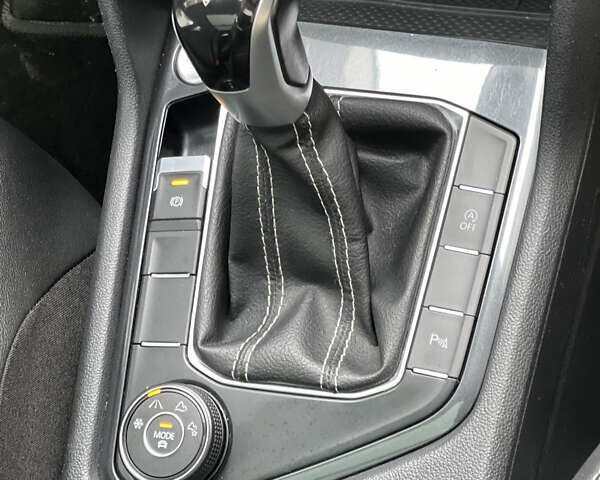 Серый Фольксваген Тигуан, объемом двигателя 1.98 л и пробегом 32 тыс. км за 29500 $, фото 73 на Automoto.ua