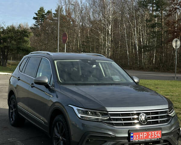 Серый Фольксваген Тигуан, объемом двигателя 1.97 л и пробегом 199 тыс. км за 32500 $, фото 1 на Automoto.ua