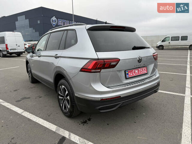 Сірий Фольксваген Тігуан, об'ємом двигуна 1.98 л та пробігом 67 тис. км за 24900 $, фото 5 на Automoto.ua