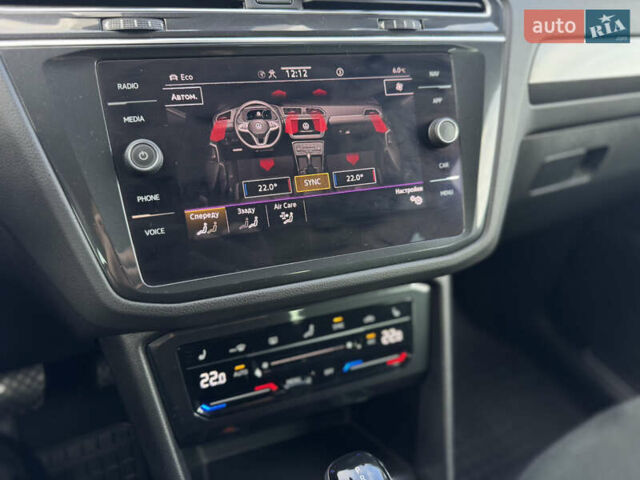 Серый Фольксваген Тигуан, объемом двигателя 1.97 л и пробегом 199 тыс. км за 31999 $, фото 64 на Automoto.ua