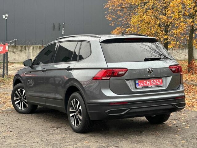 Серый Фольксваген Тигуан, объемом двигателя 2 л и пробегом 95 тыс. км за 22999 $, фото 5 на Automoto.ua