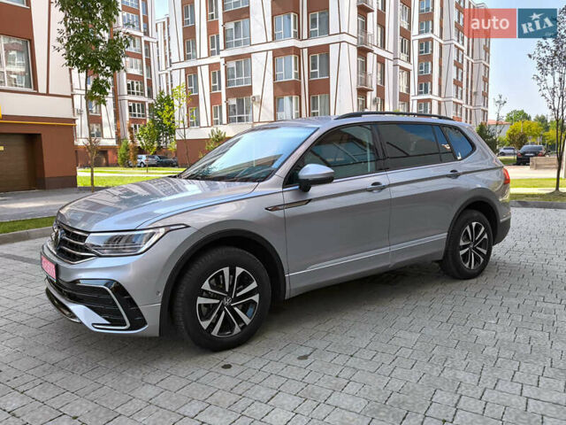 Серый Фольксваген Тигуан, объемом двигателя 1.98 л и пробегом 239 тыс. км за 20700 $, фото 1 на Automoto.ua