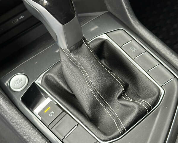 Серый Фольксваген Тигуан, объемом двигателя 0 л и пробегом 42 тыс. км за 24200 $, фото 29 на Automoto.ua