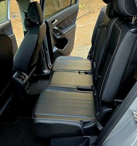 Серый Фольксваген Тигуан, объемом двигателя 1.98 л и пробегом 26 тыс. км за 28999 $, фото 8 на Automoto.ua