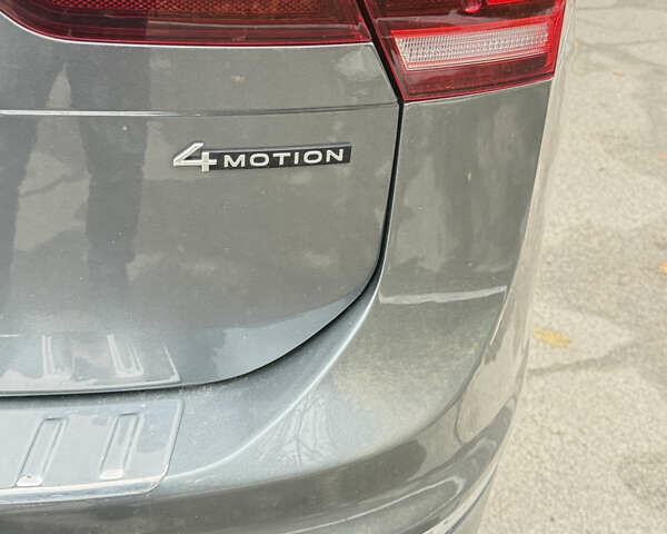 Сірий Фольксваген Тігуан, об'ємом двигуна 2 л та пробігом 36 тис. км за 27500 $, фото 5 на Automoto.ua